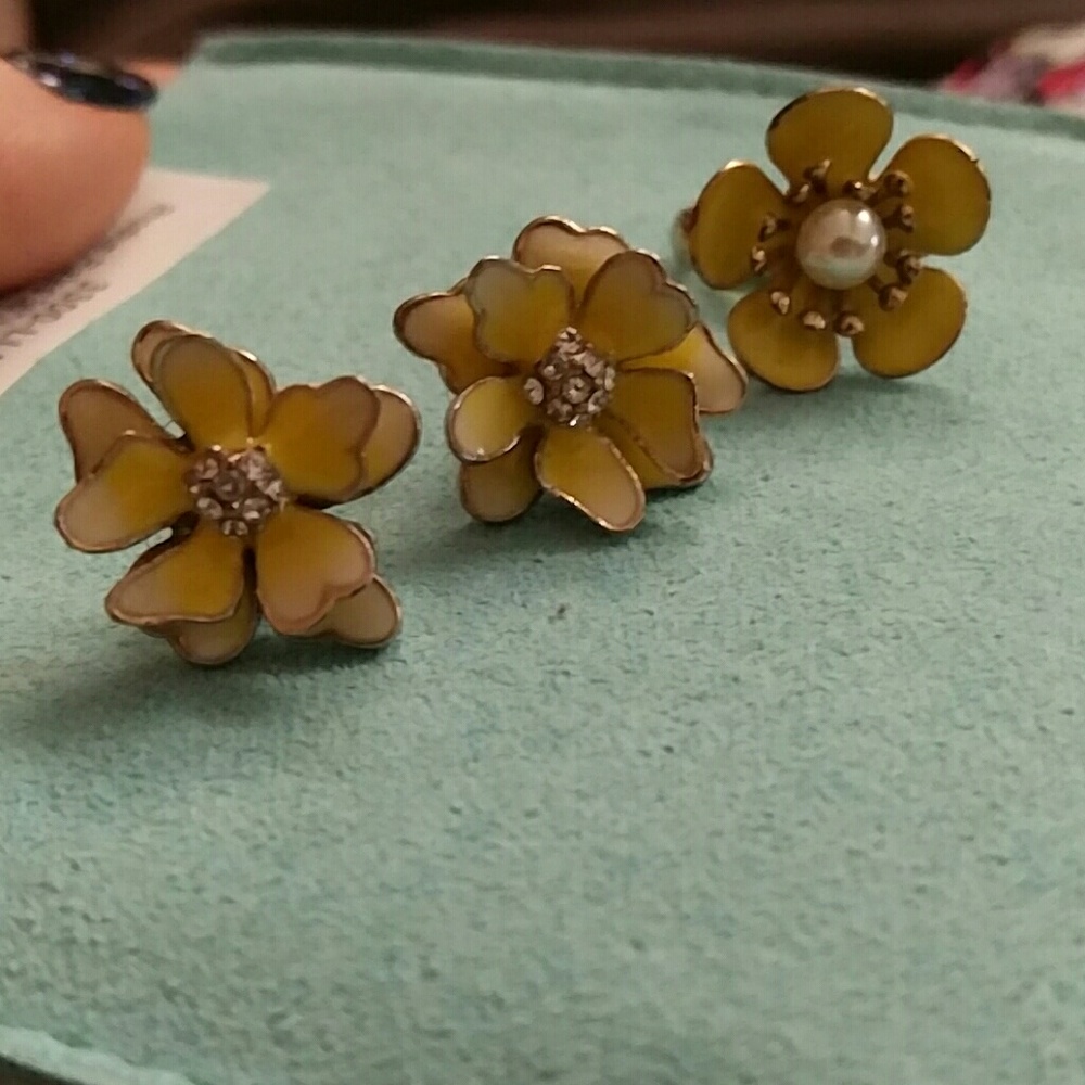 Enameled earrings and ring set